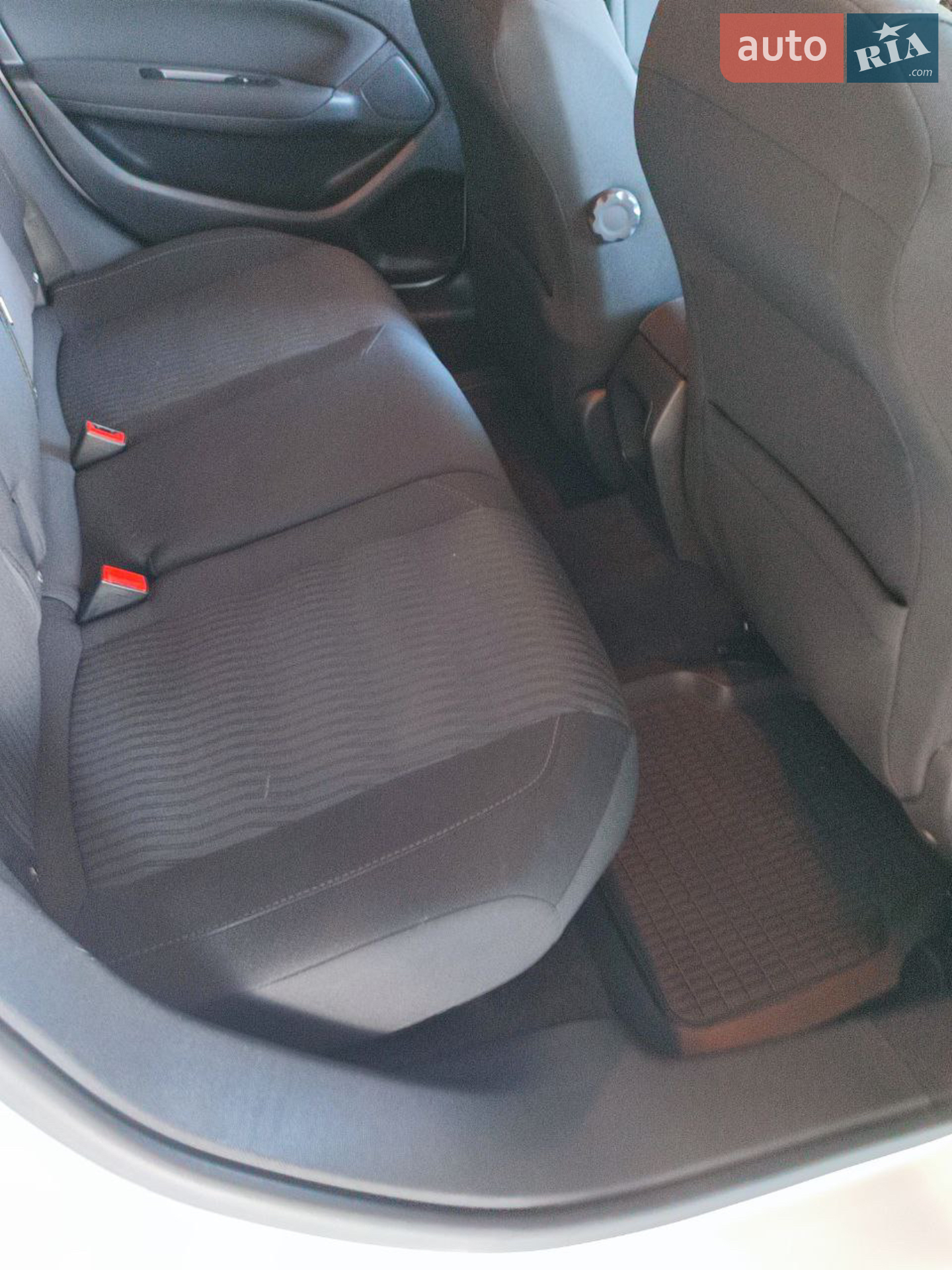 2015 Peugeot 308 - мініатюра 12