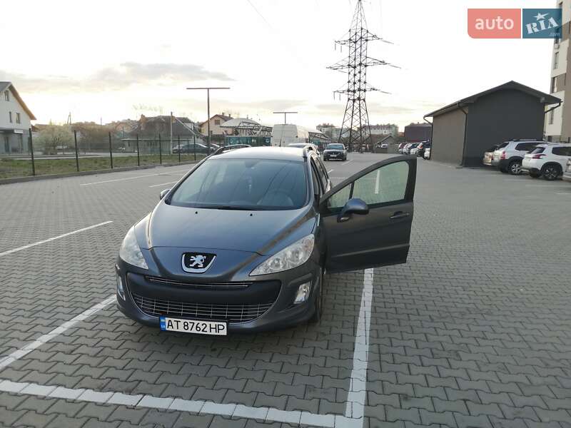 Универсал Peugeot 308 2010 в Тлумаче