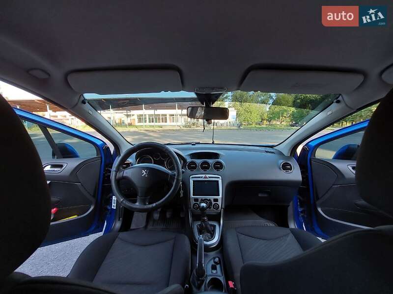 Хетчбек Peugeot 308 2010 в Тальному