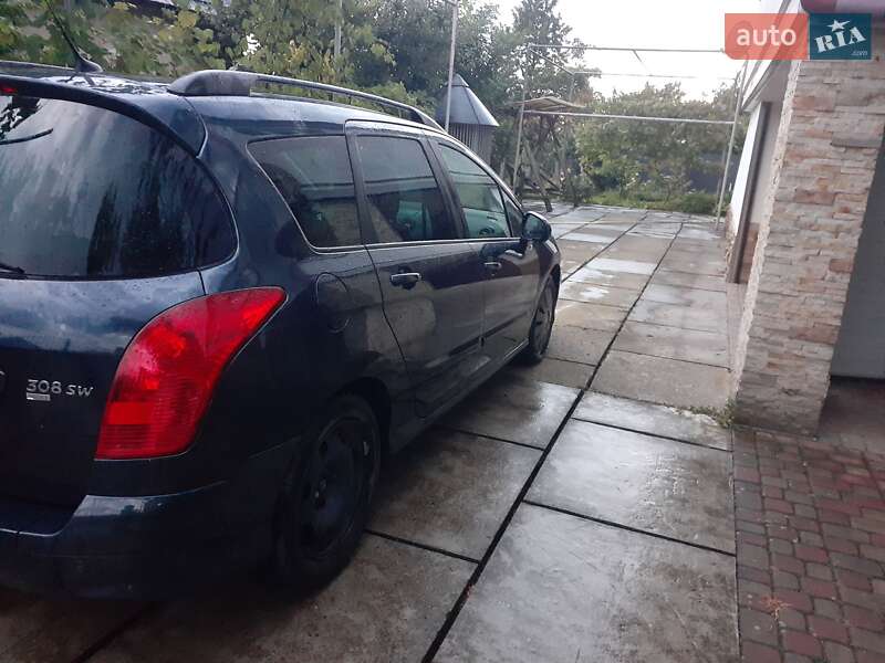 Універсал Peugeot 308 2013 в Іршаві