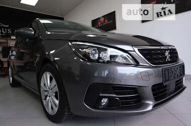 Хетчбек Peugeot 308 2020 в 