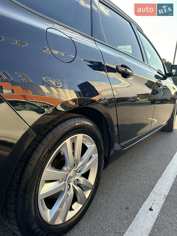 Универсал Peugeot 308 2015 в Каменском