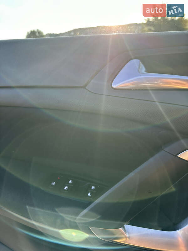 Универсал Peugeot 308 2015 в Каменском