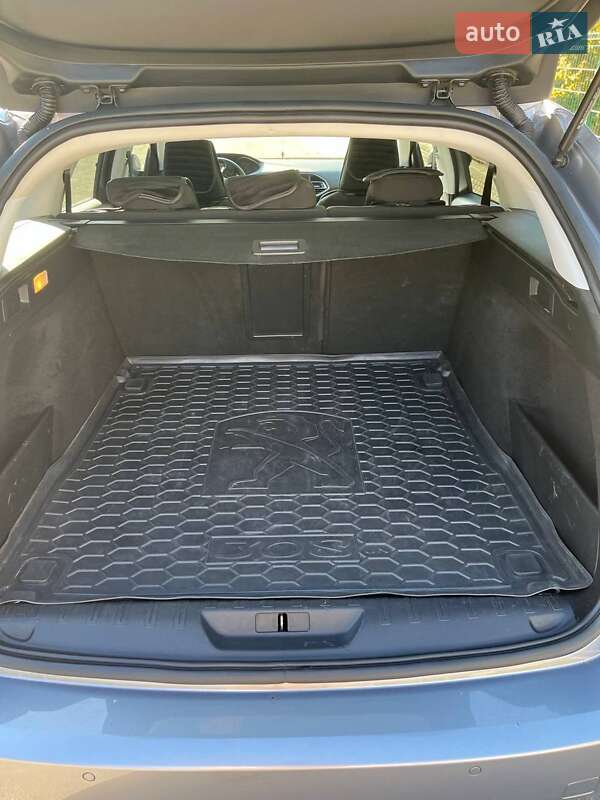 Універсал Peugeot 308 2015 в Запоріжжі