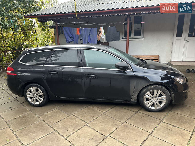 Універсал Peugeot 308 2015 в Луцьку