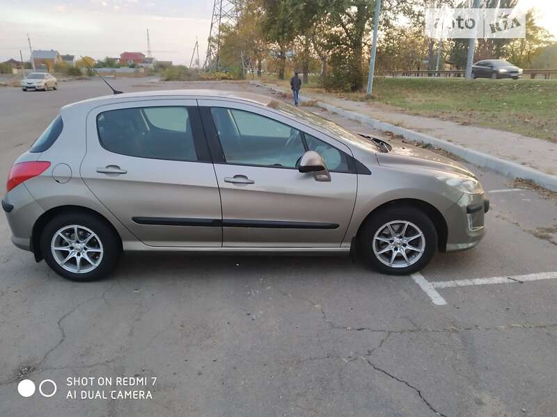 Peugeot 308 2011