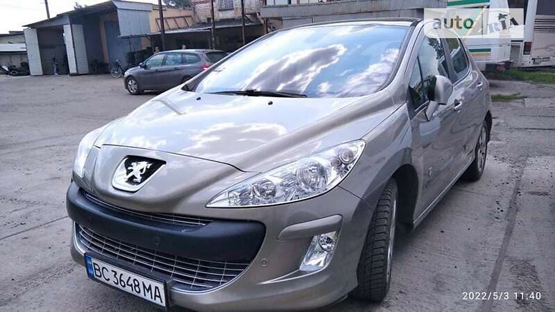 Хэтчбек Peugeot 308 2009 в Львове