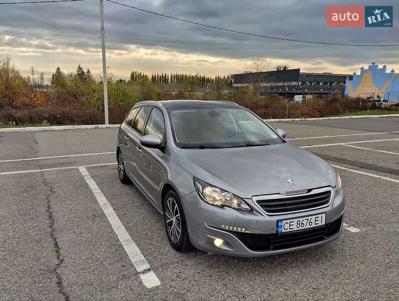 Універсал Peugeot 308 2015 в Чернівцях