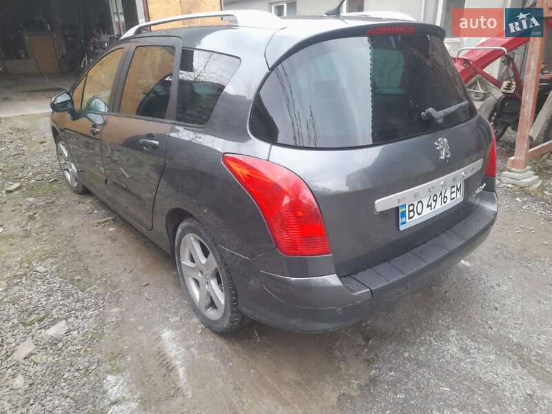 Универсал Peugeot 308 2008 в Борщеве