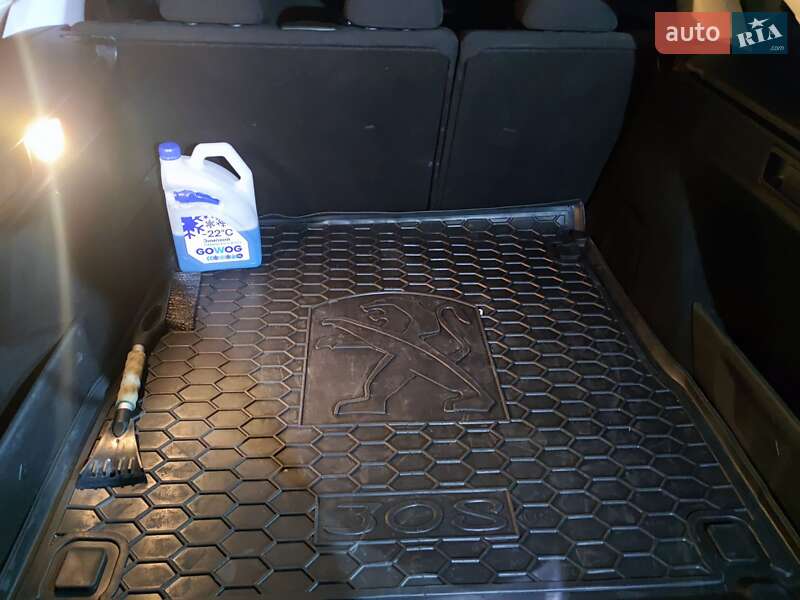 Универсал Peugeot 308 2014 в Желтых Водах фото 4 Универсал Peugeot 308 2014 в Желтых Водах