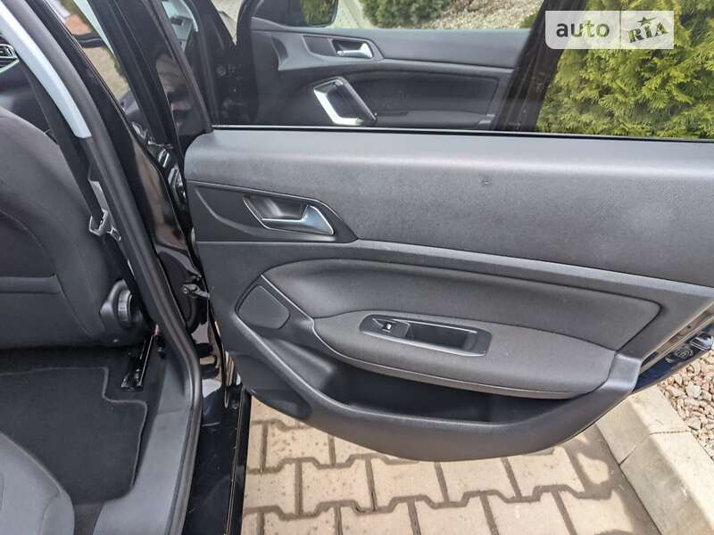 Універсал Peugeot 308 2014 в Рівному