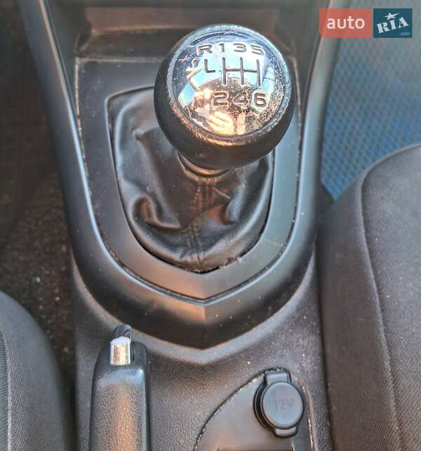 Універсал Peugeot 308 2011 в Києві