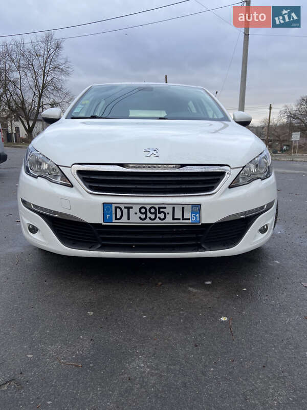 Хетчбек Peugeot 308 2015 в Житомирі