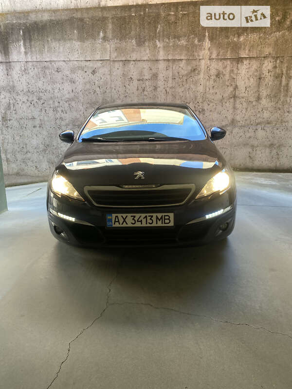 Peugeot 308 2015