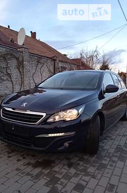 Універсал Peugeot 308 2014 в Дніпрі