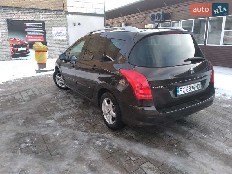 Универсал Peugeot 308 2011 в Львове