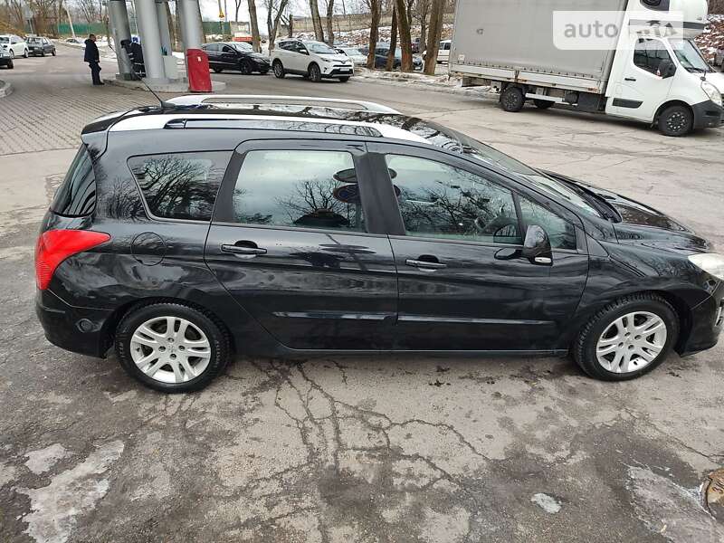 Универсал Peugeot 308 2008 в Львове