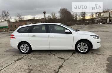 Универсал Peugeot 308 2016 в Деражне