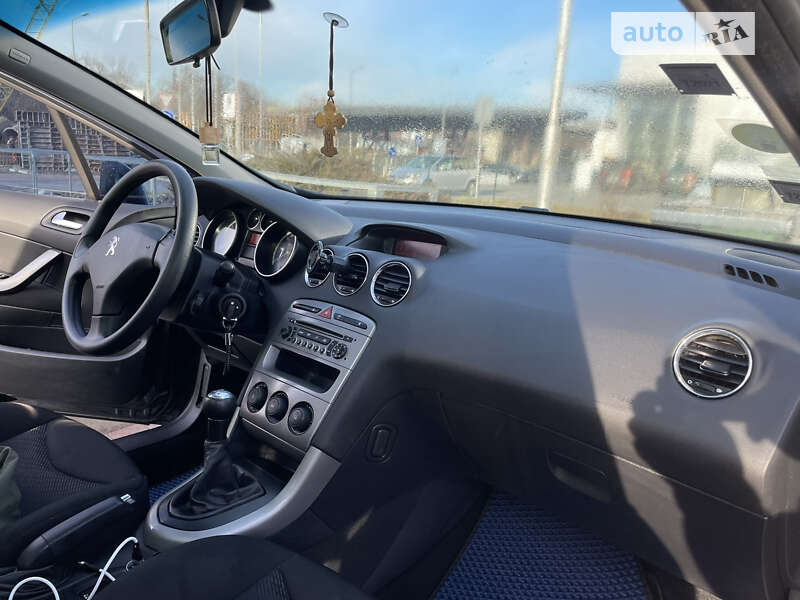 Универсал Peugeot 308 2013 в Ивано-Франковске