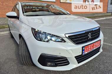 Універсал Peugeot 308 2017 в Києві