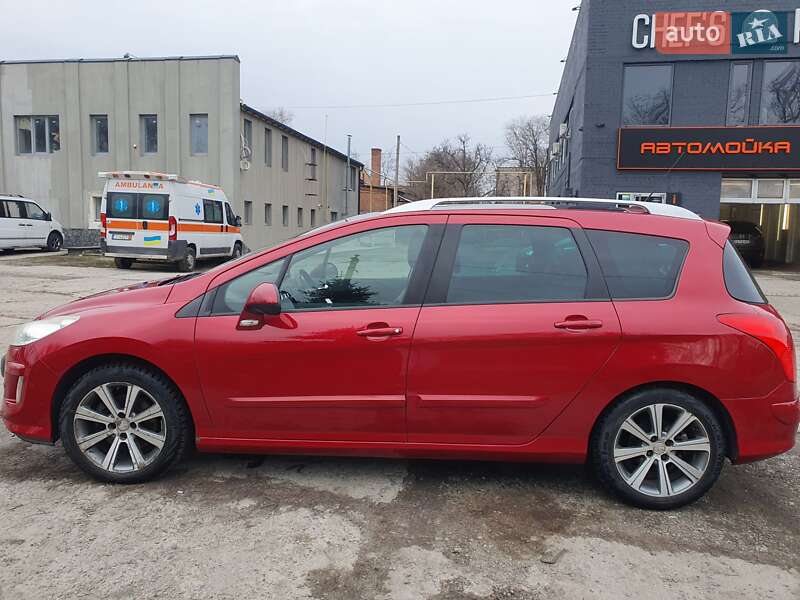Універсал Peugeot 308 2010 в Дніпрі