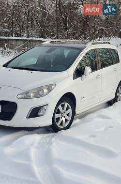 Универсал Peugeot 308 2013 в 