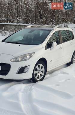 Универсал Peugeot 308 2013 в Шостке