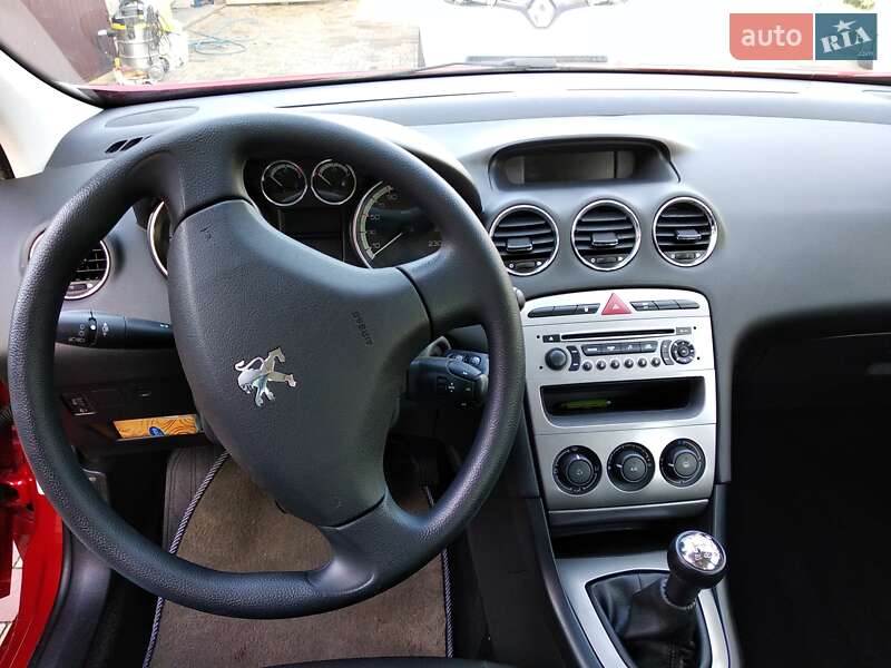 Універсал Peugeot 308 2010 в Дубні