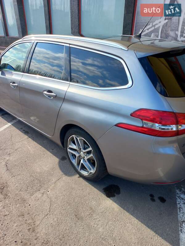 Універсал Peugeot 308 2015 в Черкасах