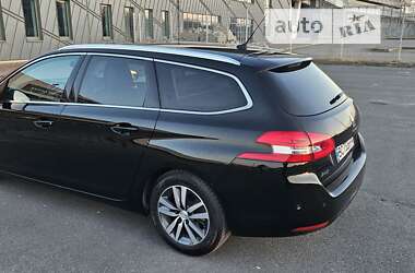 Универсал Peugeot 308 2018 в Львове