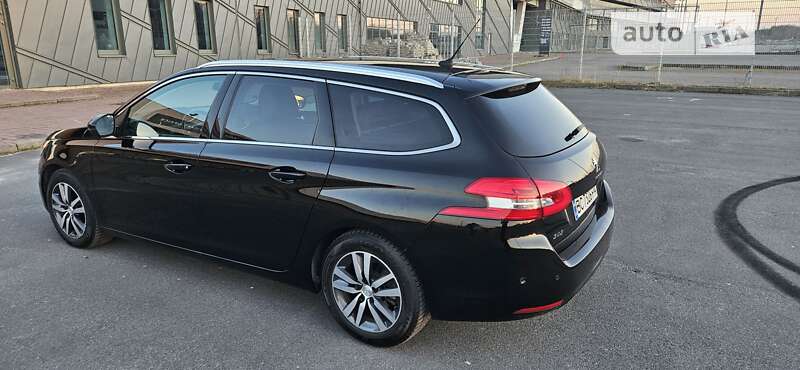 Универсал Peugeot 308 2018 в Львове