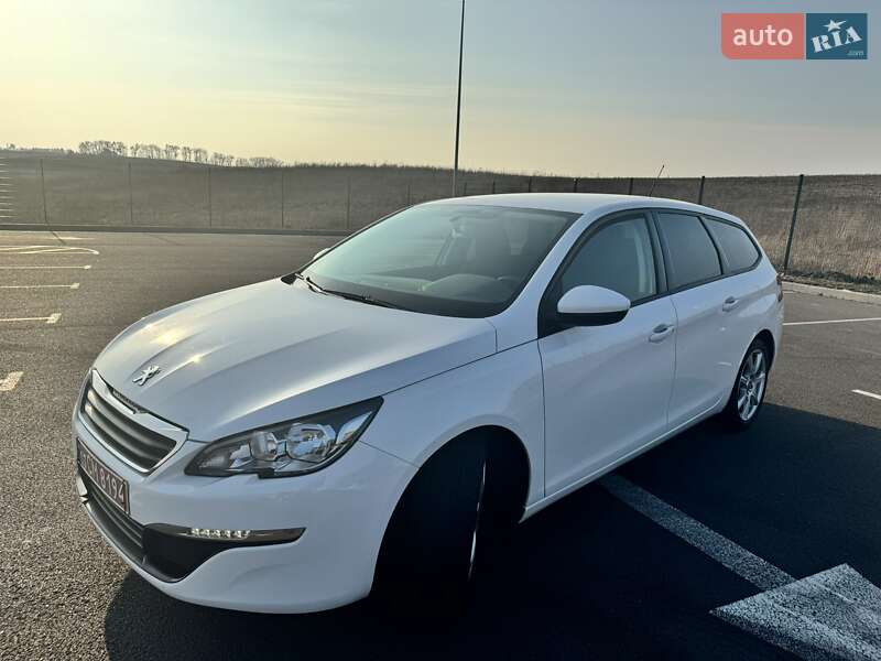 Універсал Peugeot 308 2015 в Рівному