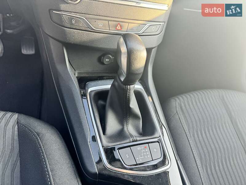 Універсал Peugeot 308 2015 в Рівному