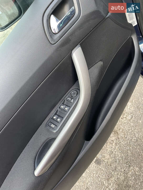 Універсал Peugeot 308 2010 в Львові