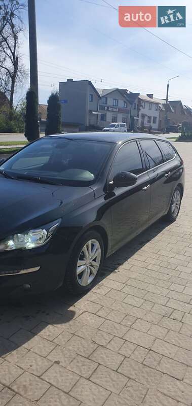Універсал Peugeot 308 2015 в Івано-Франківську