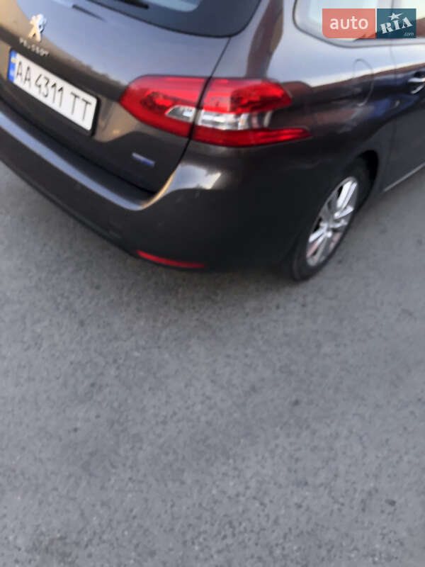 Універсал Peugeot 308 2015 в Києві