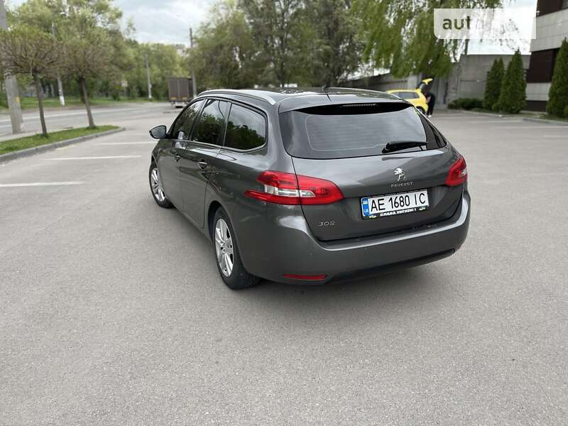 Универсал Peugeot 308 2016 в Днепре