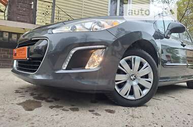 Универсал Peugeot 308 2012 в Киеве