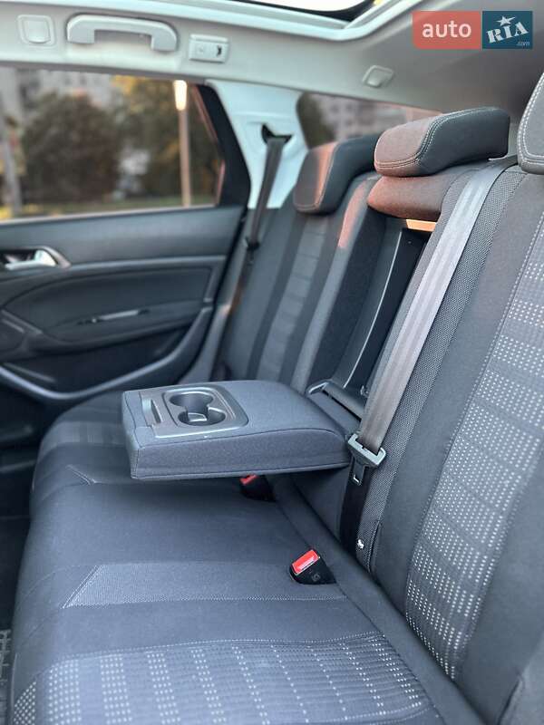 Універсал Peugeot 308 2017 в Дрогобичі