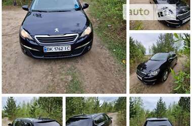 Универсал Peugeot 308 2015 в Вараше