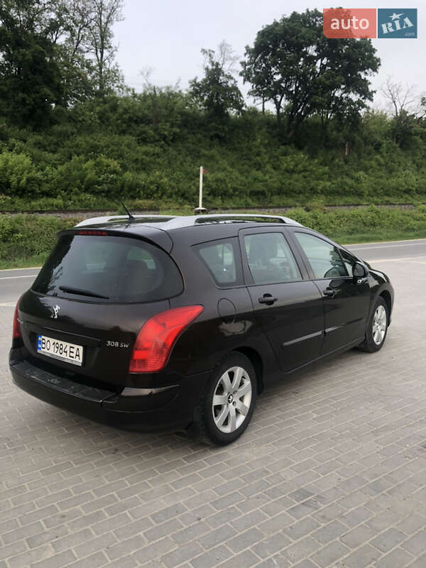 Универсал Peugeot 308 2012 в Теребовле