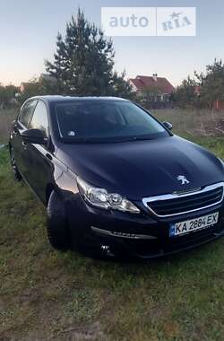 Хэтчбек Peugeot 308 2015 в Киеве