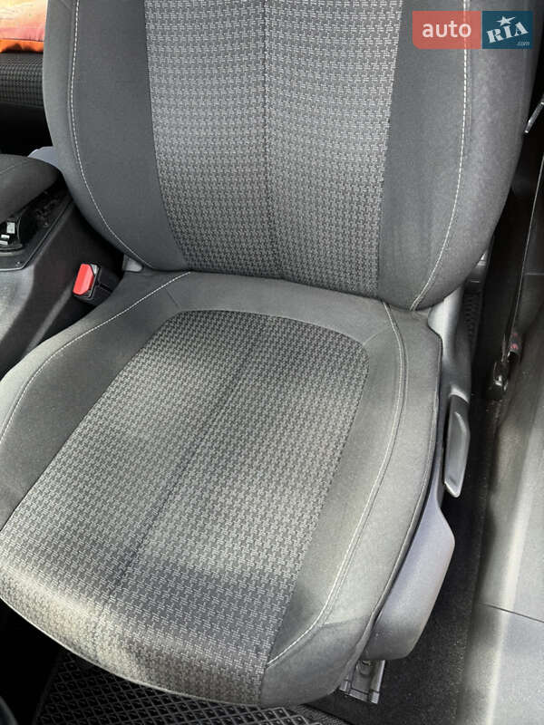 Універсал Peugeot 308 2017 в Рівному