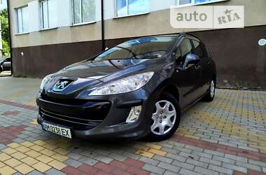 Універсал Peugeot 308 2010 в Звягелі