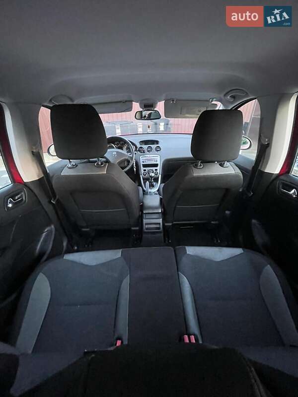 Хетчбек Peugeot 308 2011 в Бучачі