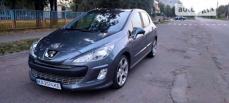 Хетчбек Peugeot 308 2008 в Кам'янці