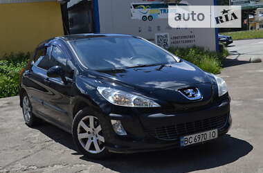 Хэтчбек Peugeot 308 2011 в Дрогобыче