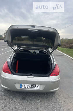 Хетчбек Peugeot 308 2008 в Чернівцях