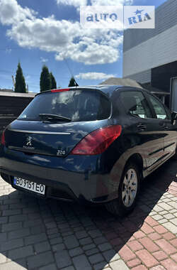 Хетчбек Peugeot 308 2012 в Тернополі