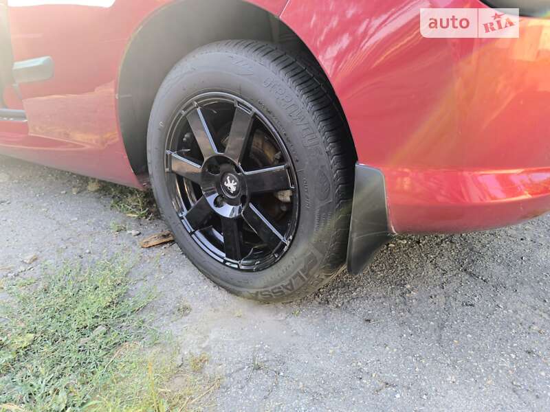 Хетчбек Peugeot 308 2008 в Кагарлику